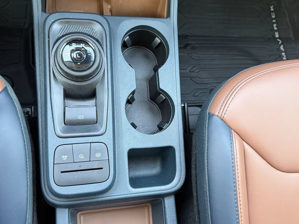 Used 2024 Ford Maverick Lariat FWD image 25