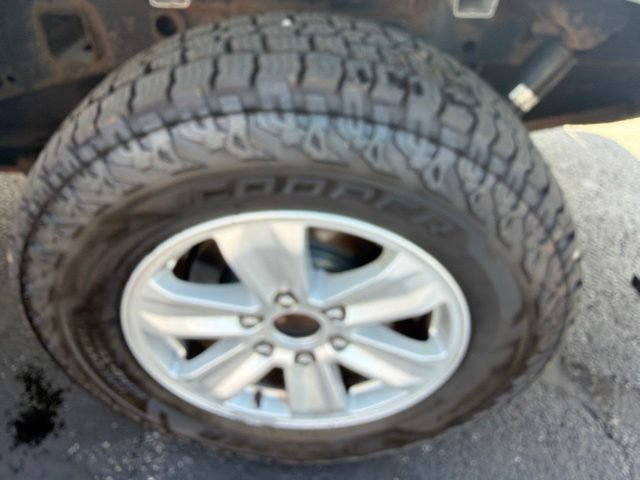 Used 2017 Ford F150 XL w/ Equipment Group 101A Mid RWD image 26