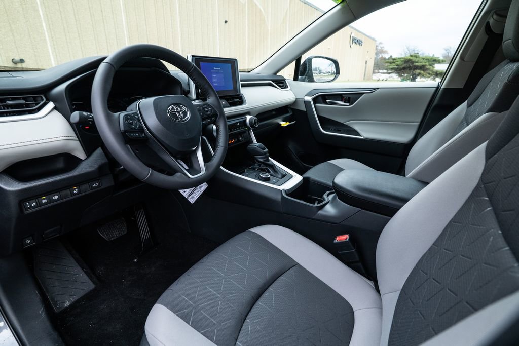 New 2025 Toyota RAV4 XLE w/ Convenience Package image 13