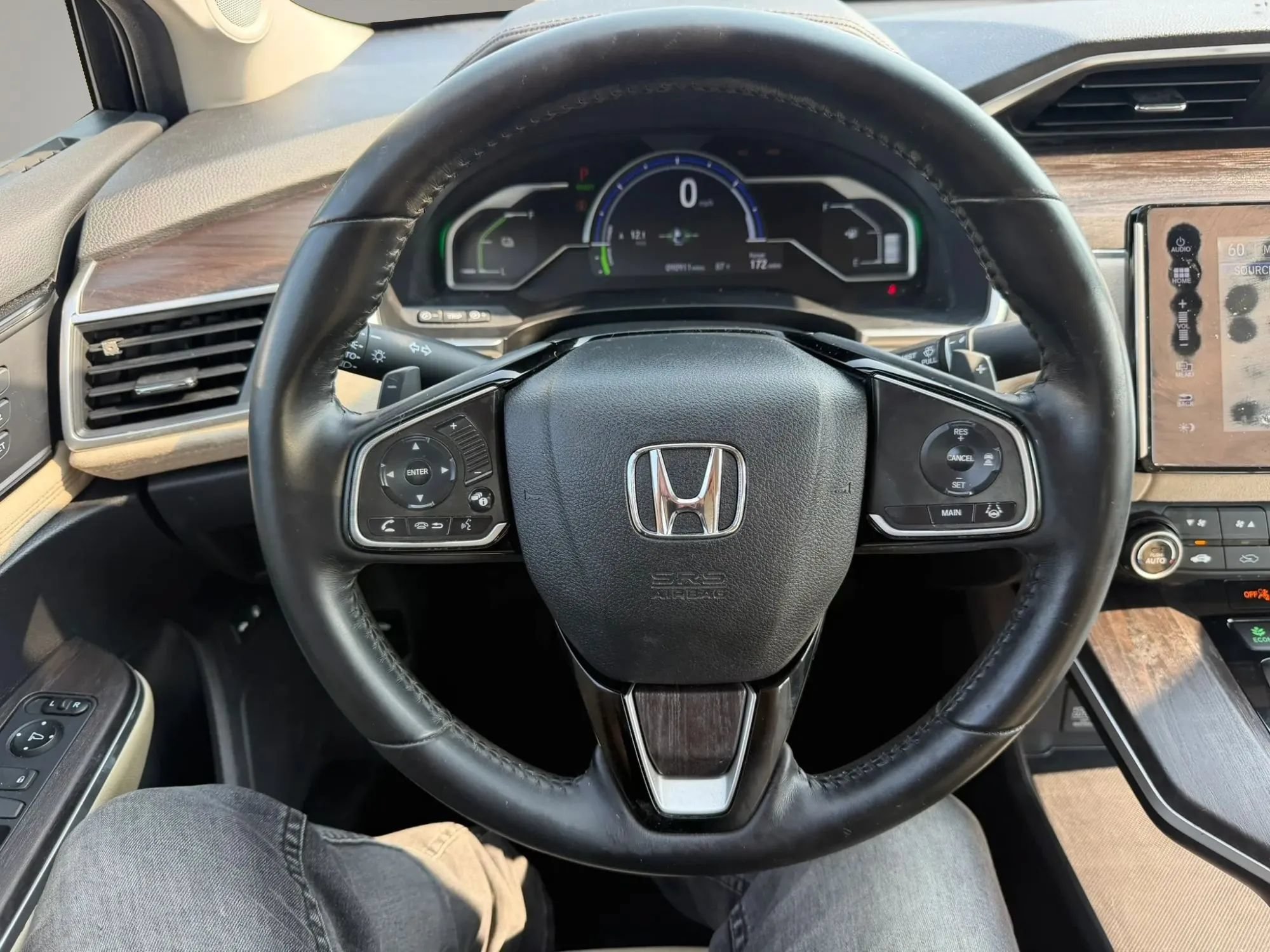 Used 2018 Honda Clarity Touring image 12