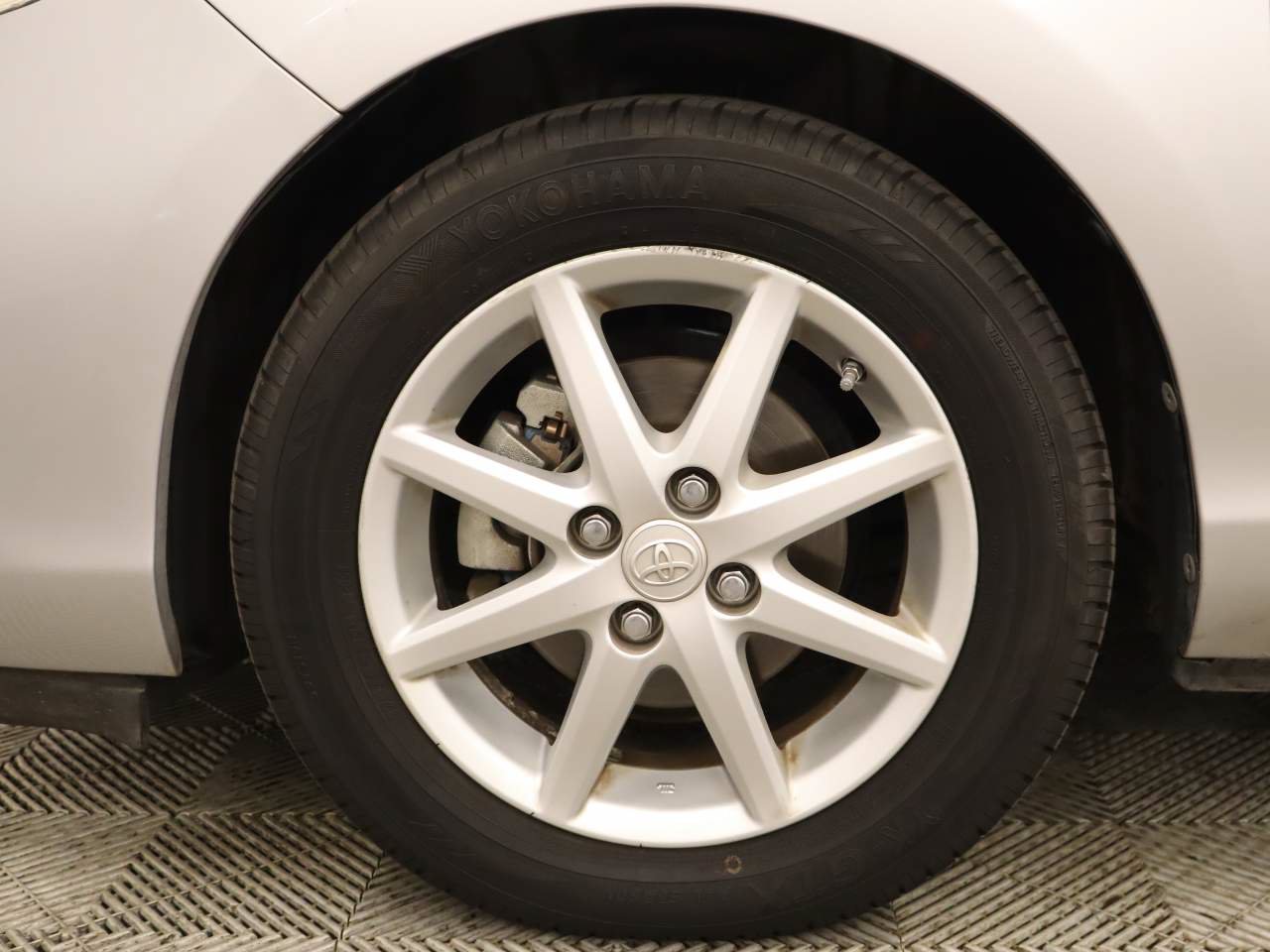 Used 2012 Toyota Prius C Four FWD image 6
