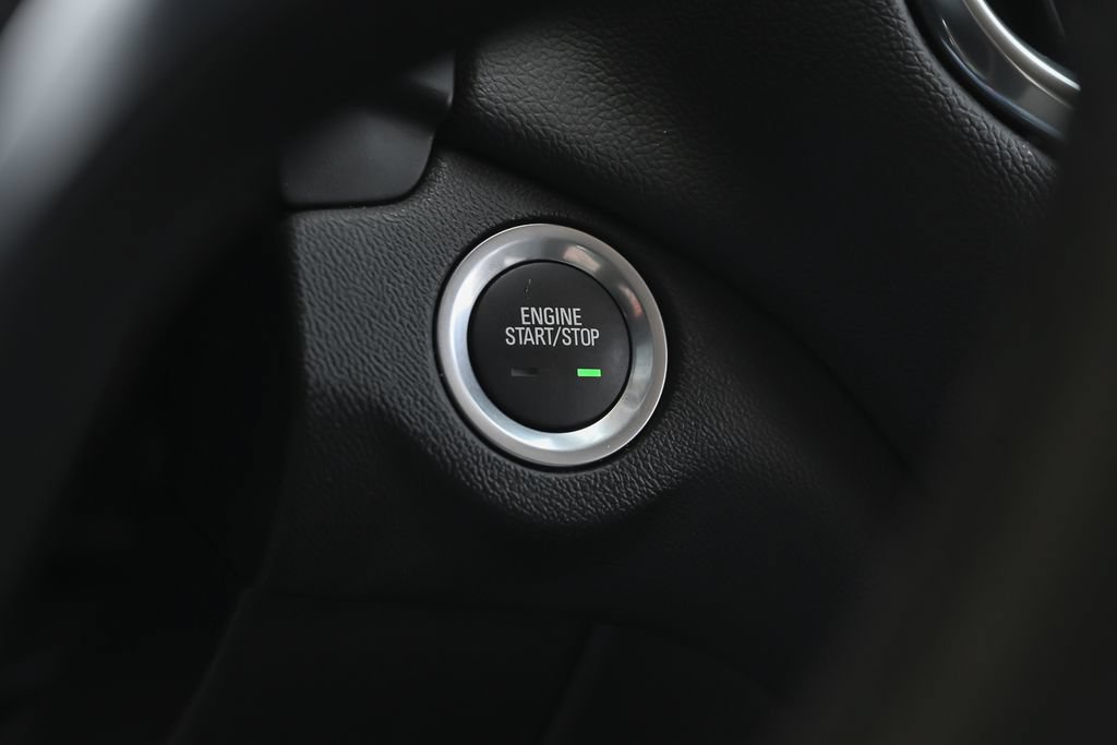 Used 2024 Chevrolet Equinox LT FWD image 29