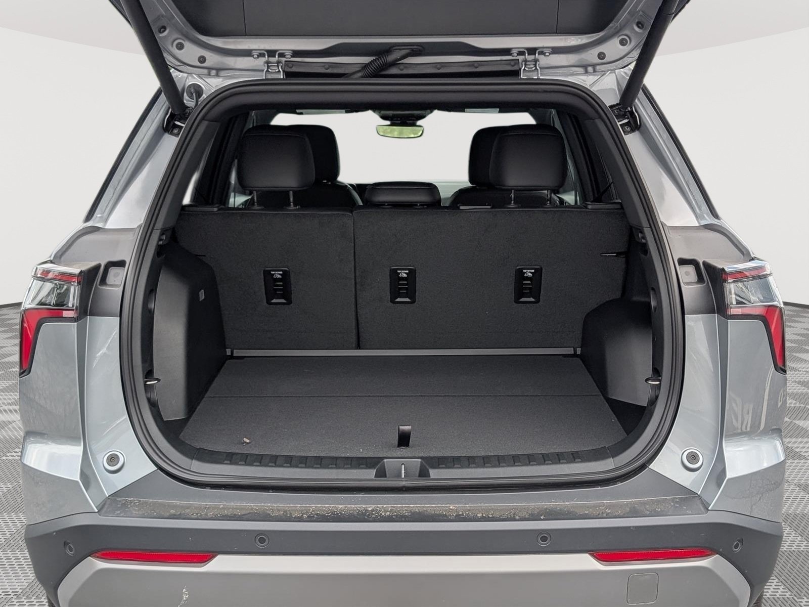 New 2027 Chevrolet Equinox LT w/ Convenience Package II AWD/4WD image 9