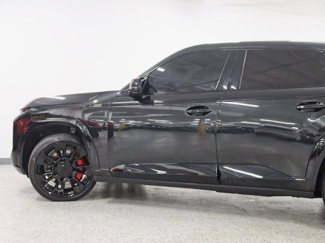 Used 2023 BMW XM AWD/4WD image 12