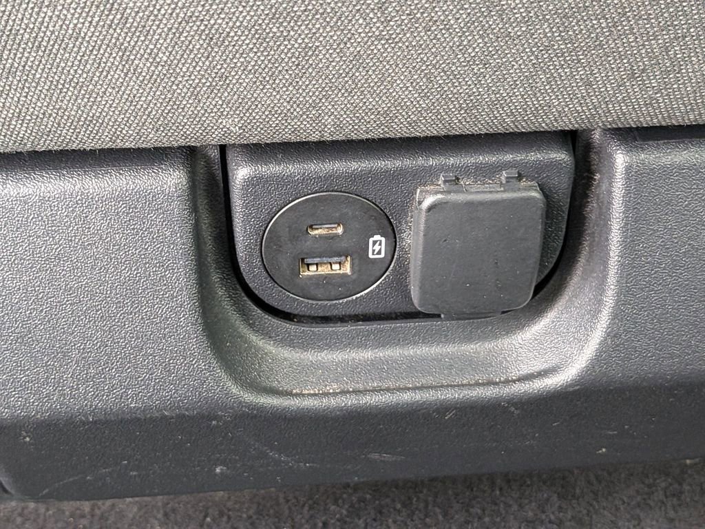 Used 2023 Ford F150 XLT image 14