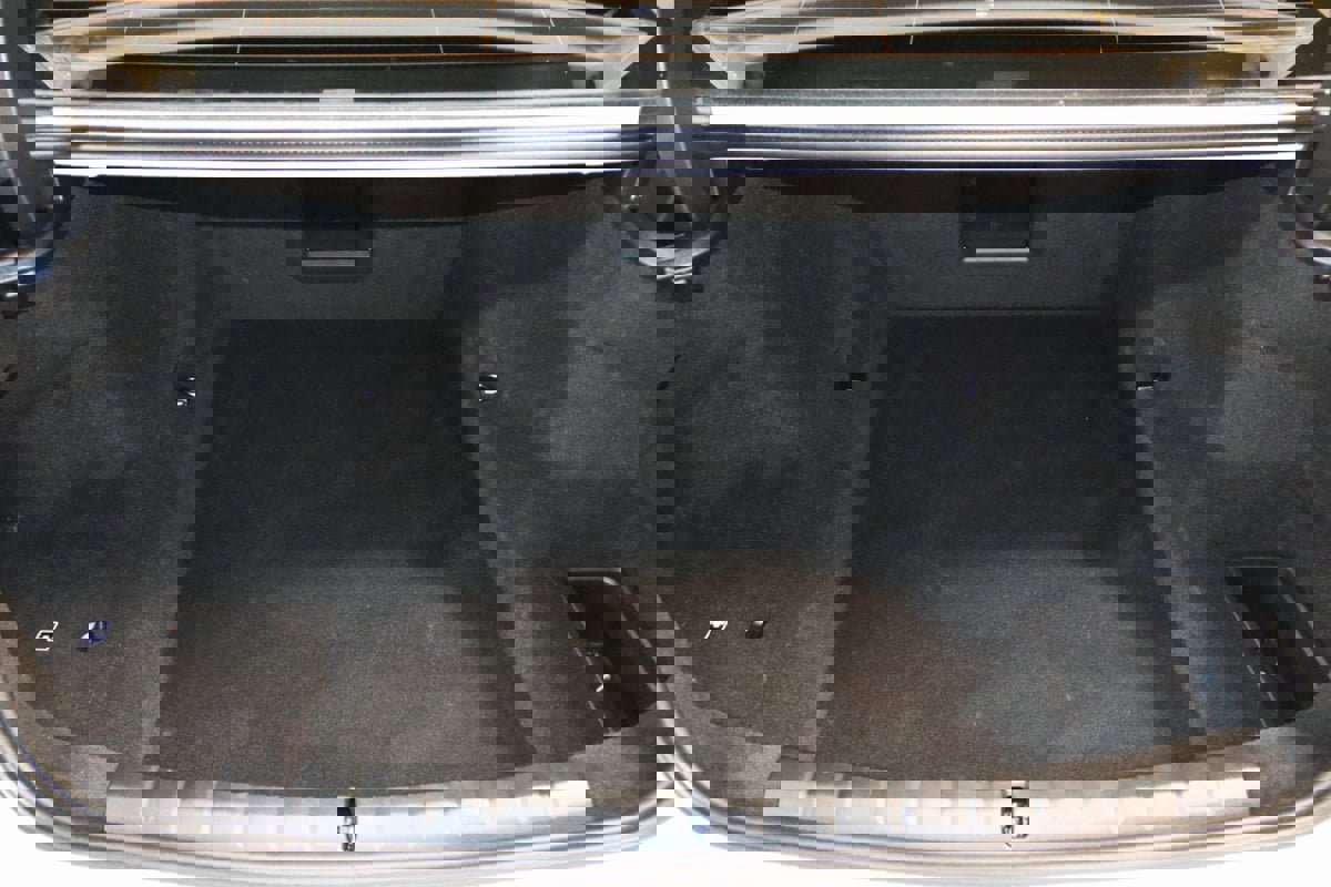 Used 2023 BMW 760i xDrive image 79