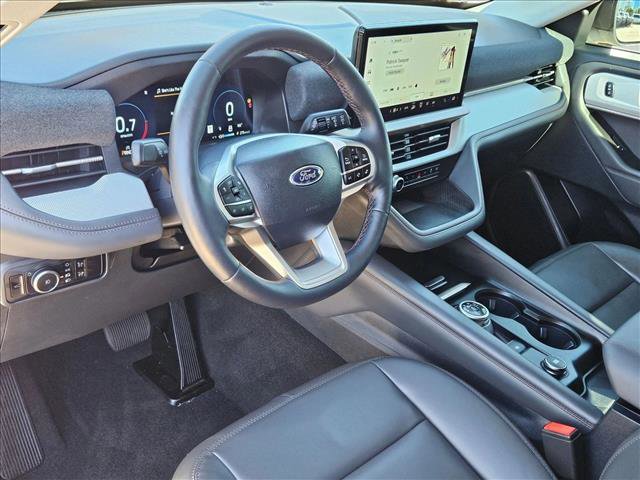 Used 2025 Ford Explorer Active w/ Active Comfort Package image 10