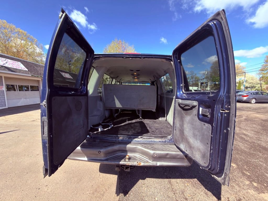 Used 2007 Ford E-350 and Econoline 350 Extended Wagon Super Duty RWD image 21