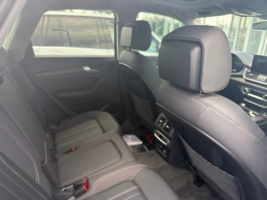 Used 2022 Audi Q5 2.0T Premium Plus w/ Premium Plus Package AWD/4WD image 42