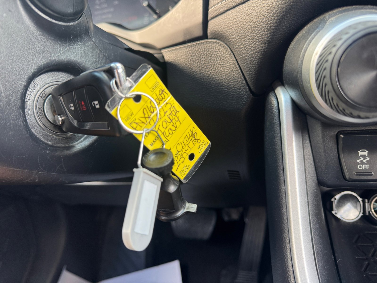 Certified 2023 Toyota RAV4 LE image 30