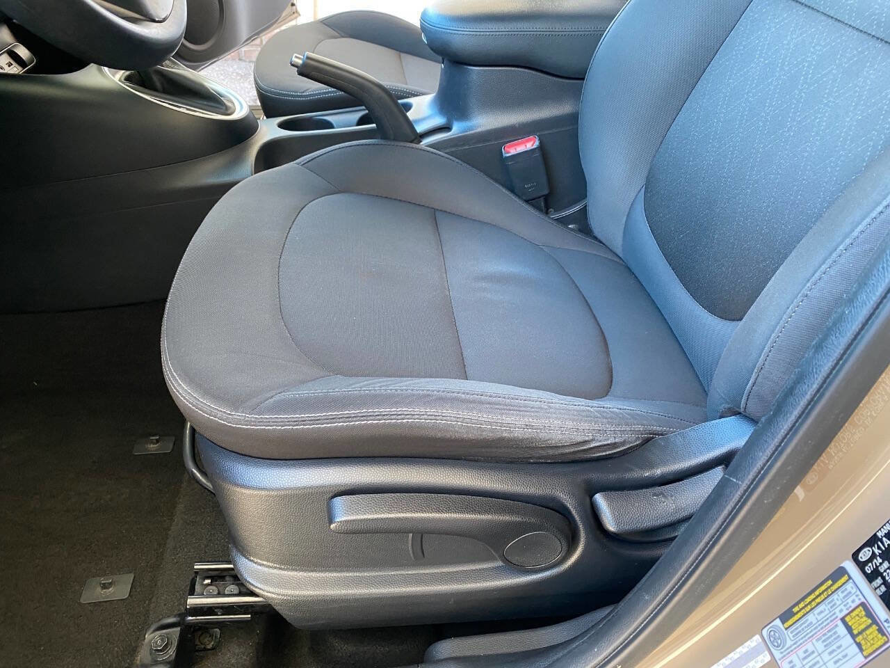 Used 2015 Kia Soul Base 4dr Crossover 6A FWD image 21