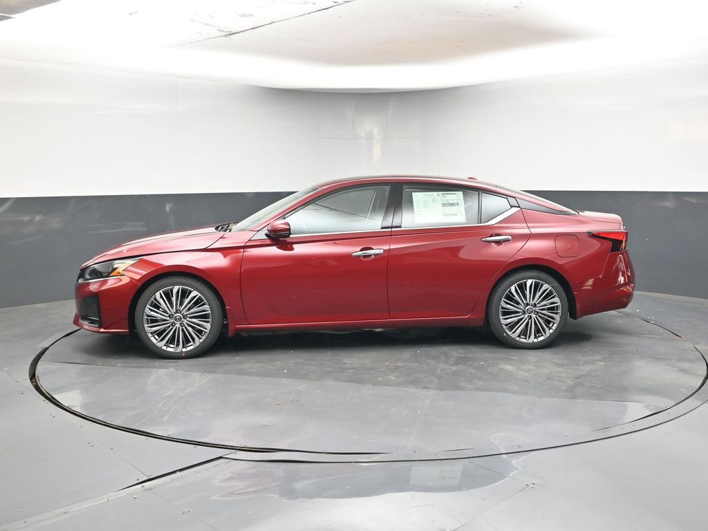 New 2025 Nissan Altima 2.5 SL image 2