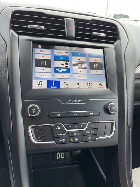 Used 2019 Ford Fusion SE w/ Equipment Group 151A image 41