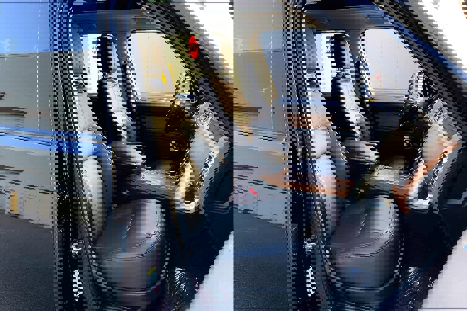 Used 2022 Land Rover Range Rover Westminster Edition image 8