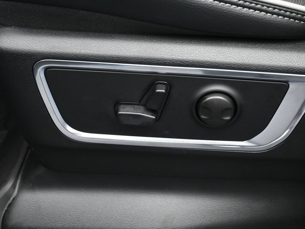 New 2026 RAM 1500 Laramie w/ Night Edition AWD/4WD image 19