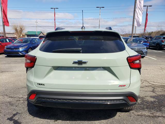 Used 2024 Chevrolet Trax RS w/ Driver Confidence Package image 4