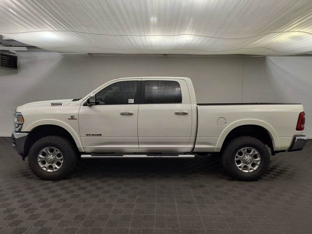 Used 2022 RAM 2500 Laramie AWD/4WD image 2