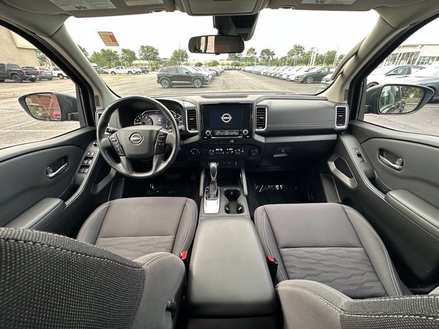 Used 2022 Nissan Frontier SV AWD/4WD image 22