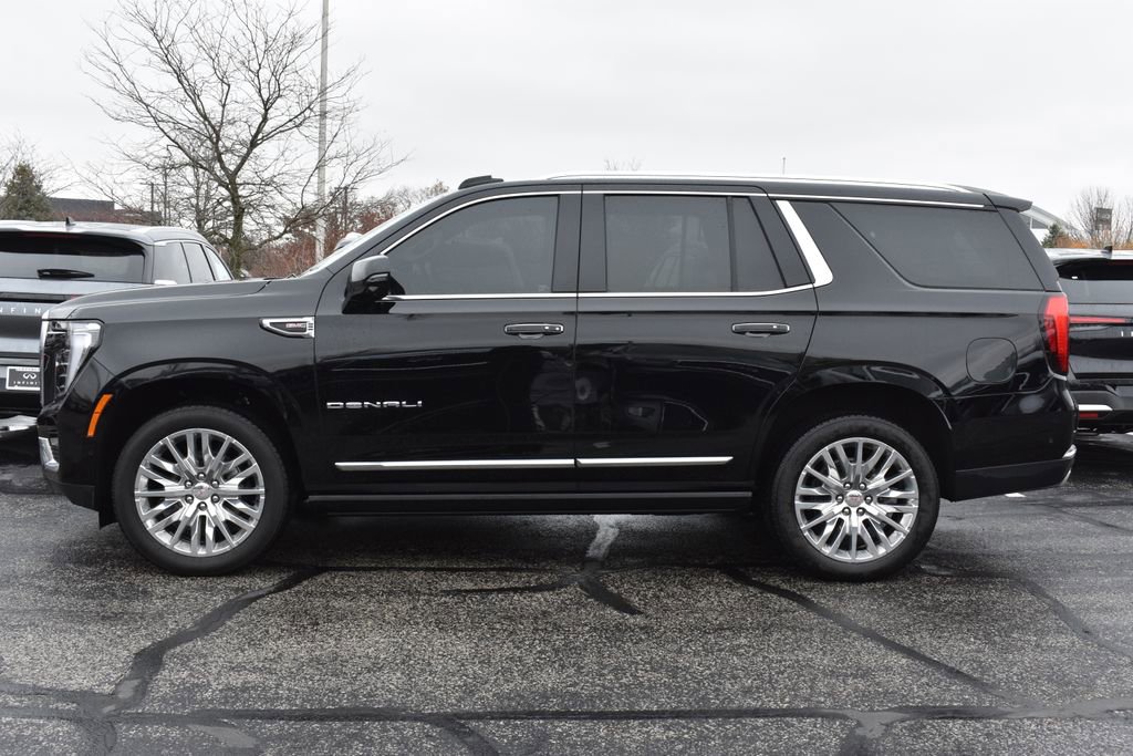 Used 2025 GMC Yukon Denali w/ Sun & Power Step Package image 2