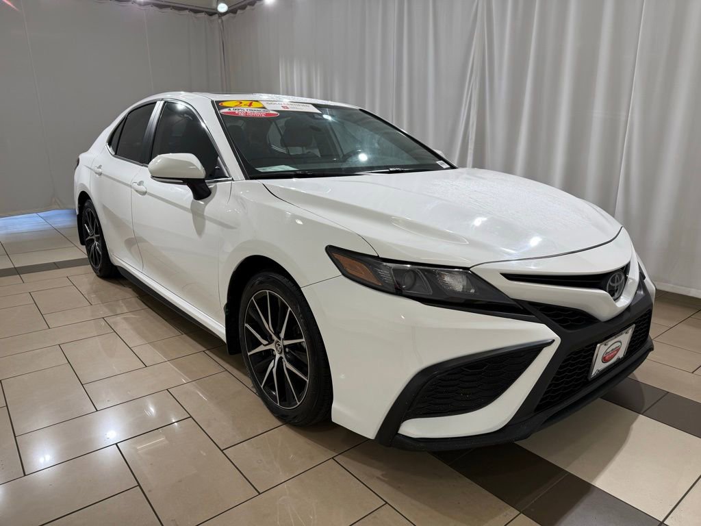 Certified 2024 Toyota Camry SE image 7