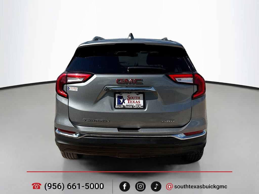 Used 2024 GMC Terrain SLT AWD/4WD image 7