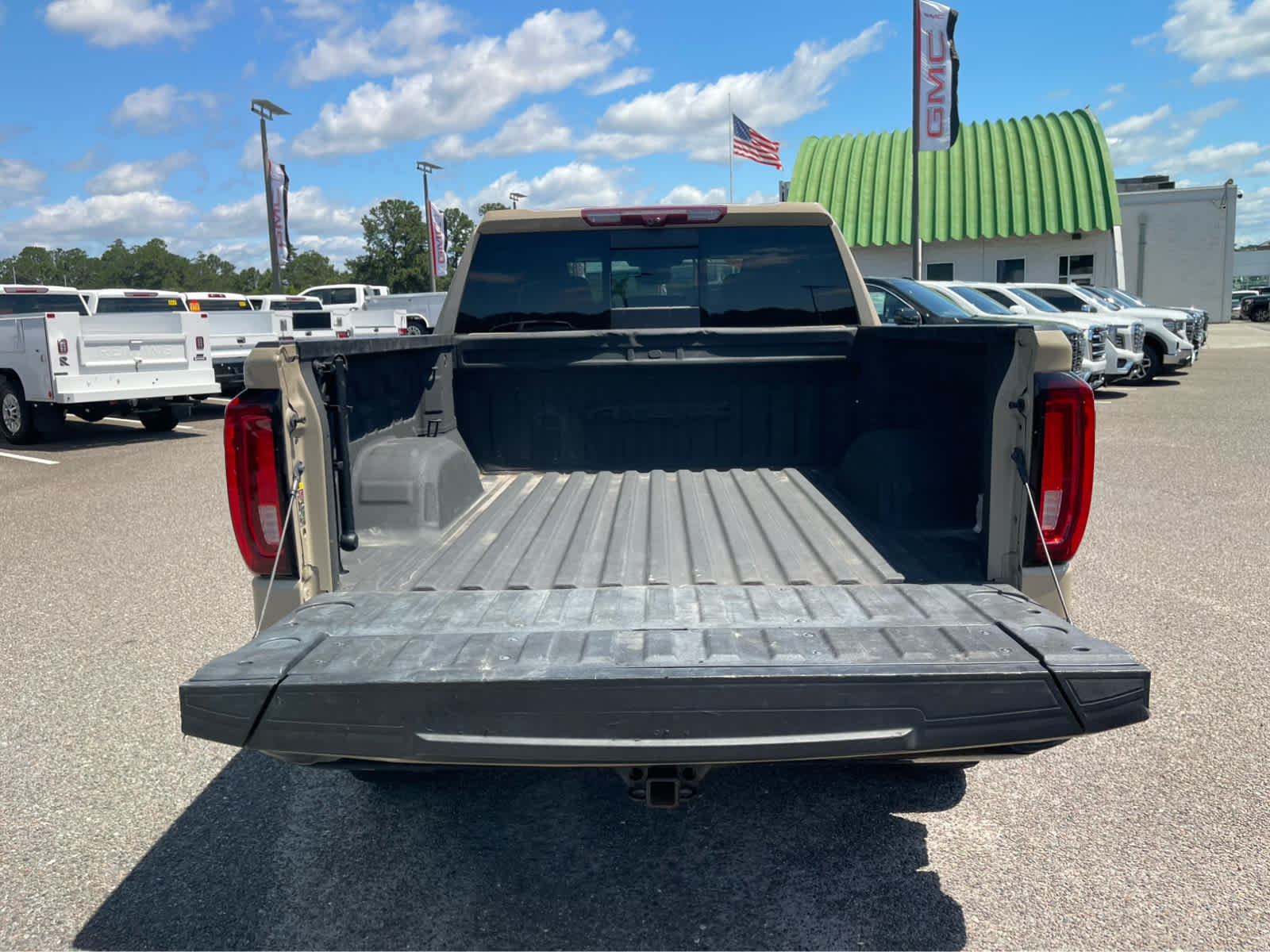 Used 2023 GMC Sierra 1500 AT4X AWD/4WD image 22
