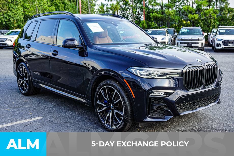Used 2022 BMW X7 xDrive40i w/ M Sport Package AWD/4WD image 3