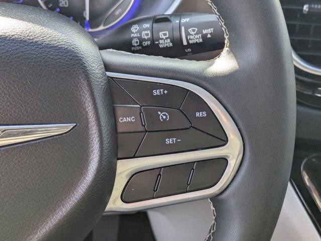 Used 2023 Chrysler Voyager LX image 24