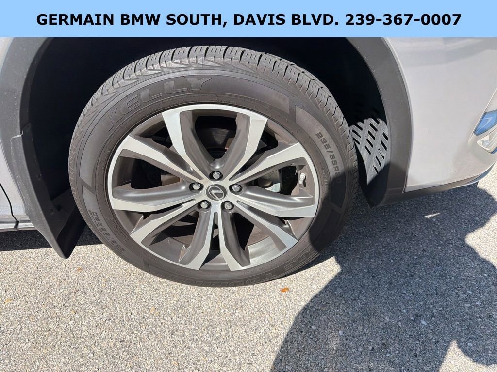 Used 2022 Lexus RX 350L Premium w/ Premium Package image 22