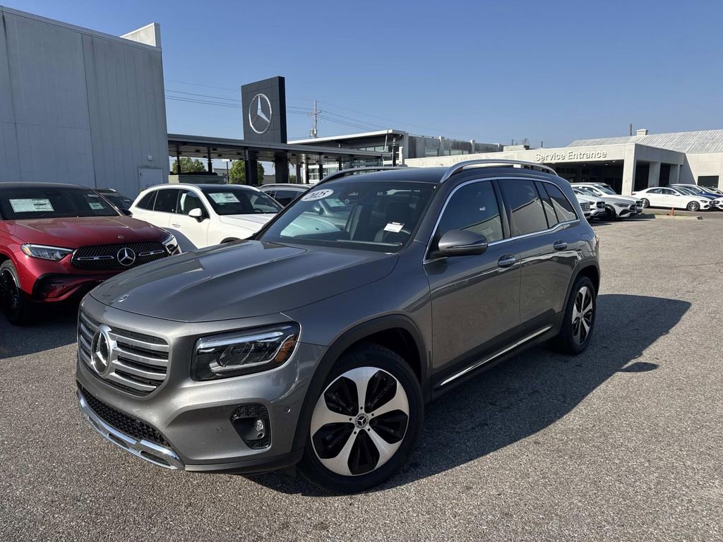 Used 2025 Mercedes-Benz GLB 250 image 3