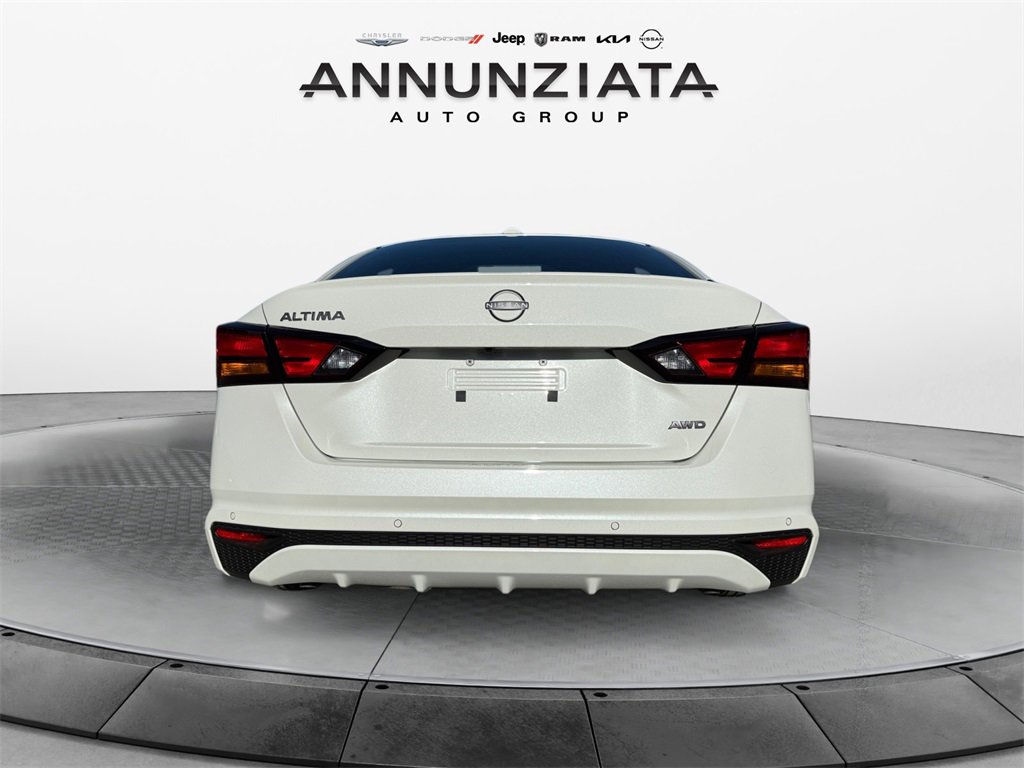 New 2025 Nissan Altima 2.5 SV image 4