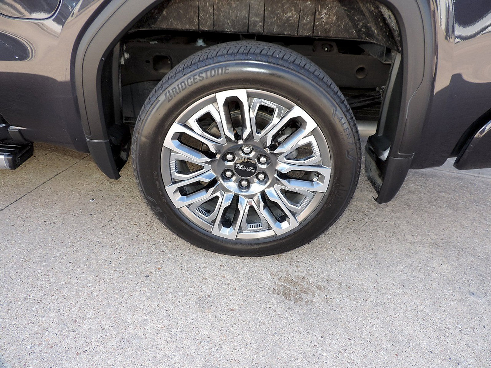 Certified 2024 GMC Sierra 1500 Denali Ultimate AWD/4WD image 10