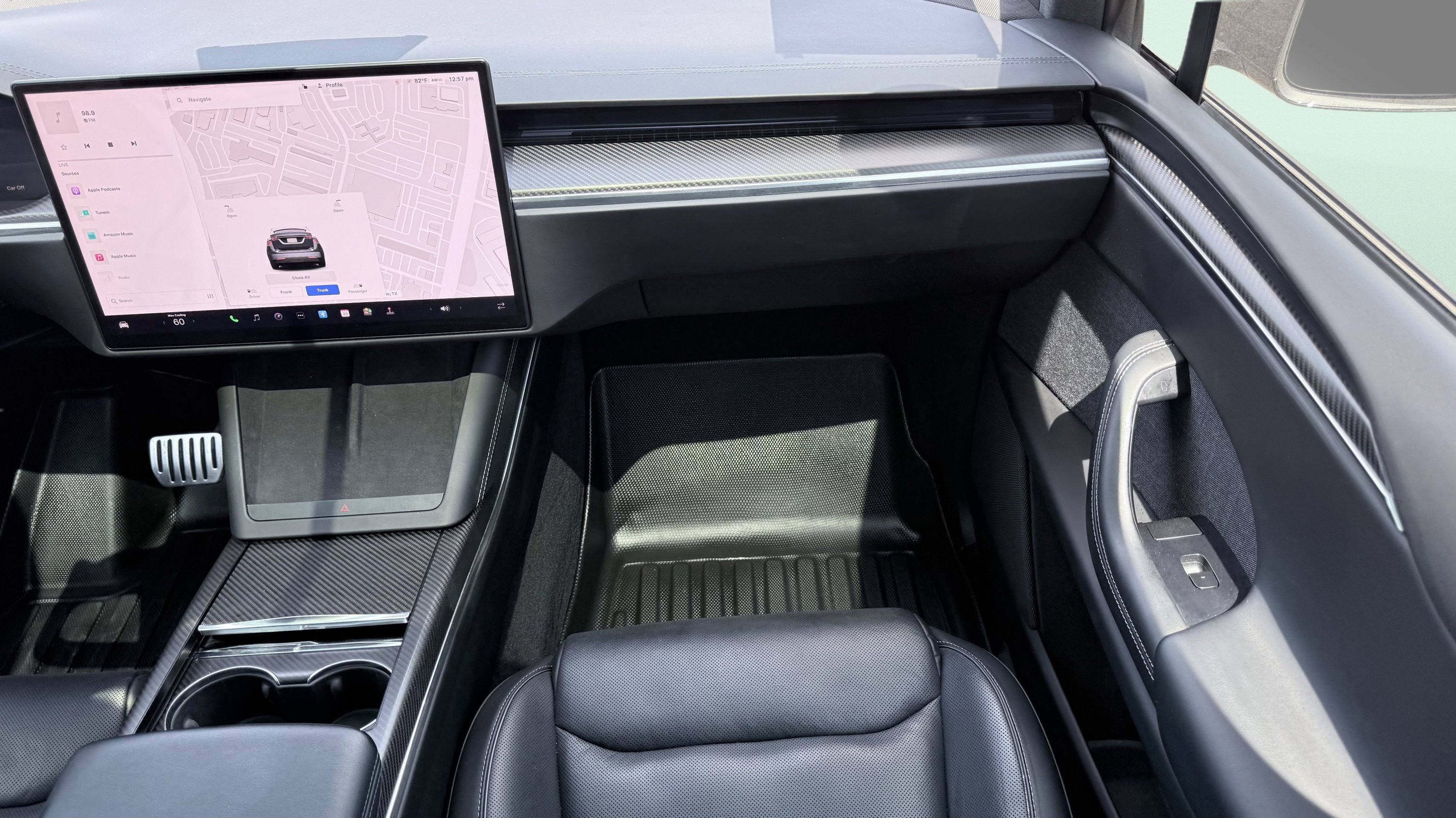 Used 2023 Tesla Model X Plaid image 55