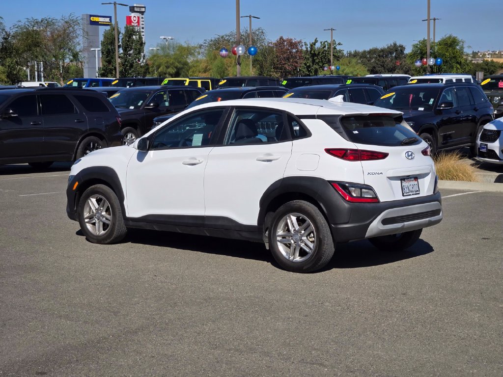 Used 2022 Hyundai Kona SE FWD image 40