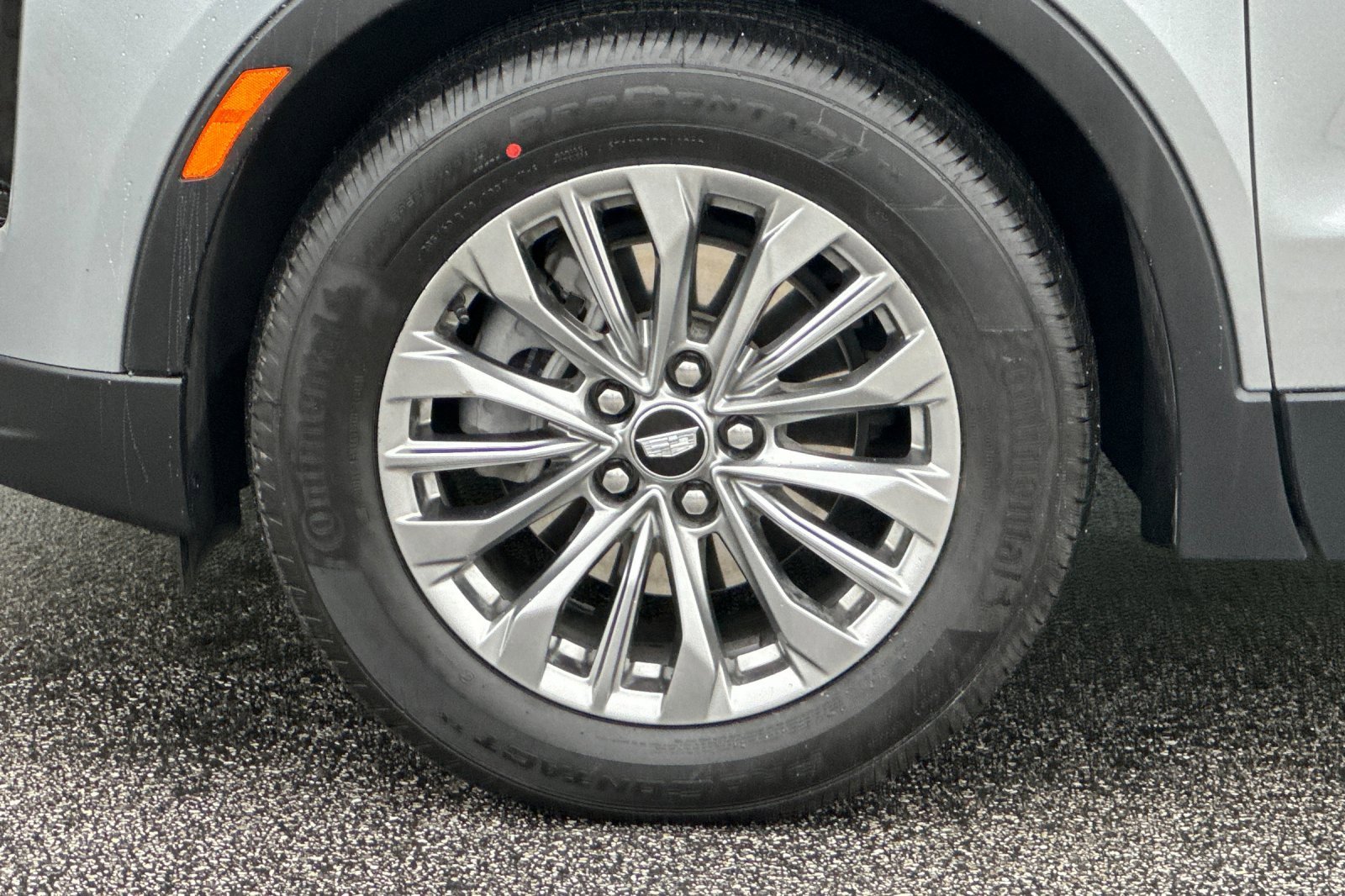 Used 2024 Cadillac XT4 Premium Luxury image 36