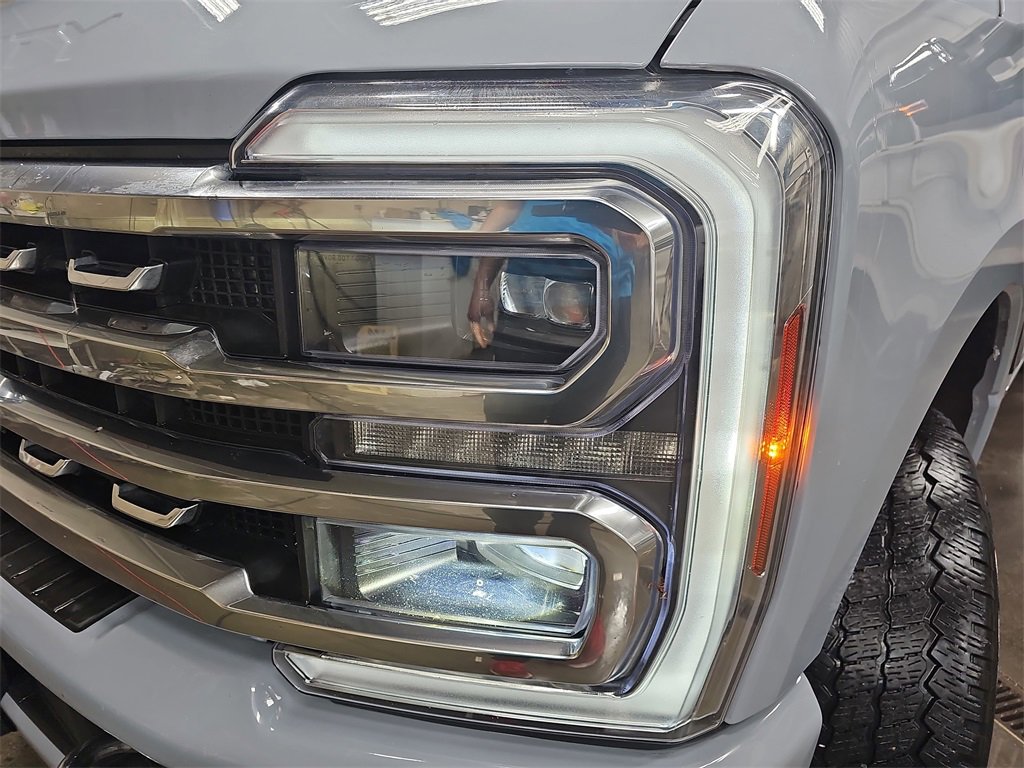 Used 2024 Ford F250 Platinum w/ FX4 Off-Road Package image 30