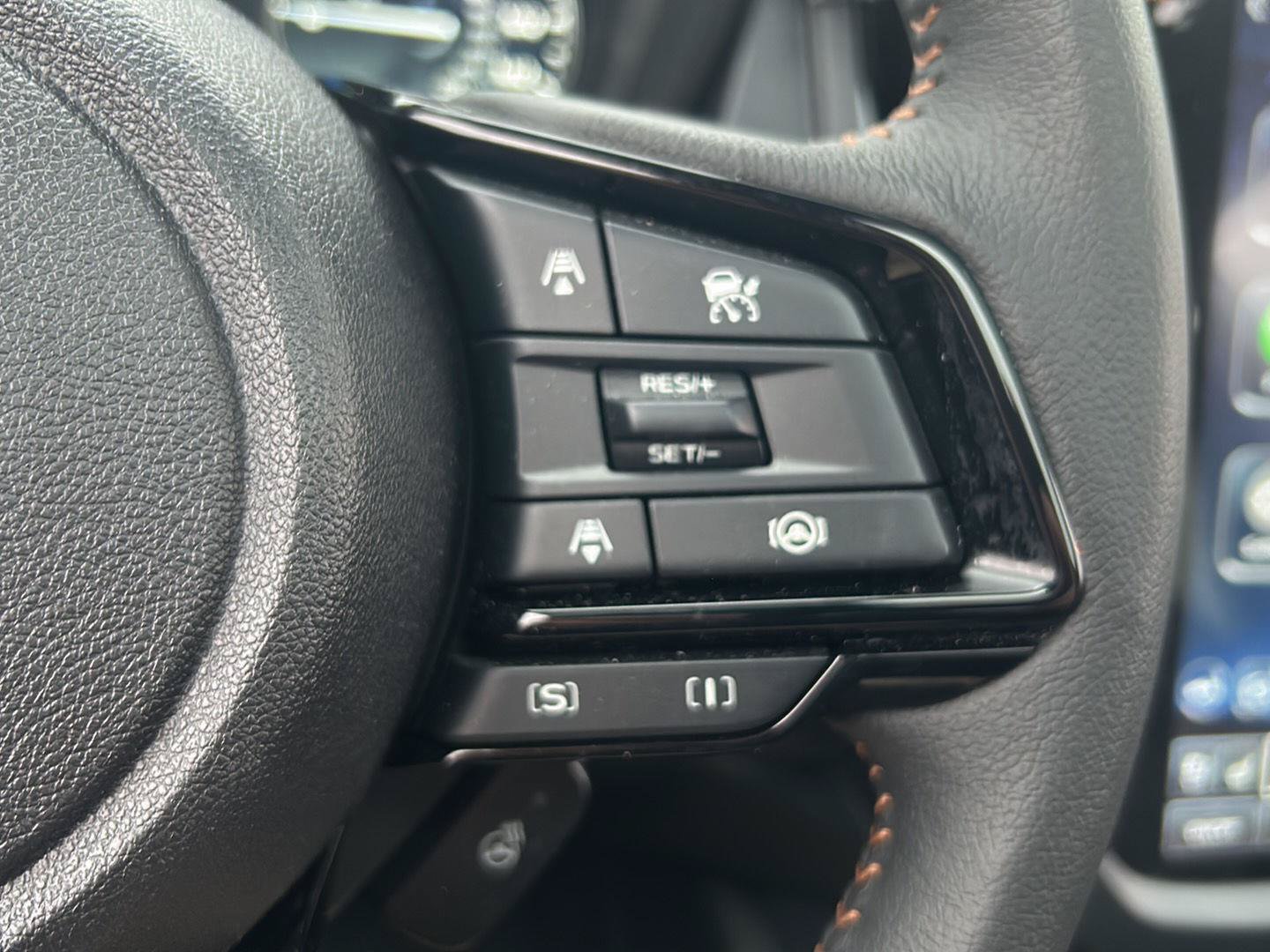 Used 2025 Subaru Forester Touring AWD/4WD image 18