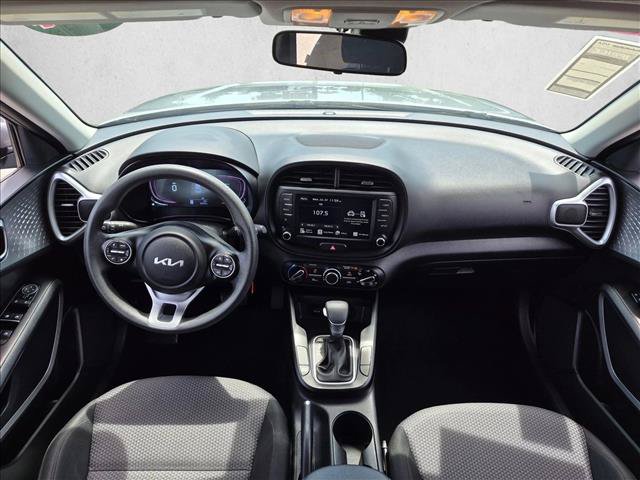 Used 2024 Kia Soul LX w/ Option Group 015 FWD image 16