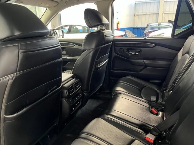 Used 2023 Honda Pilot Elite image 18
