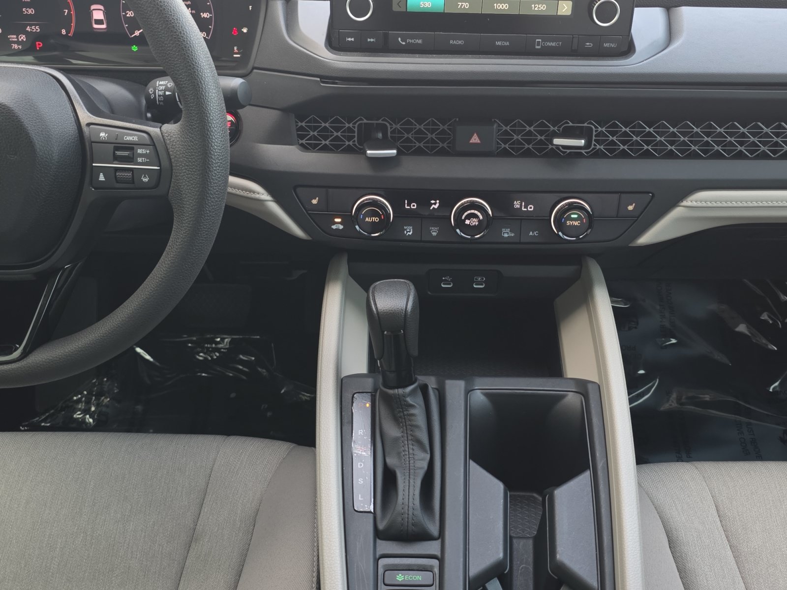 Used 2025 Honda Accord SE image 12