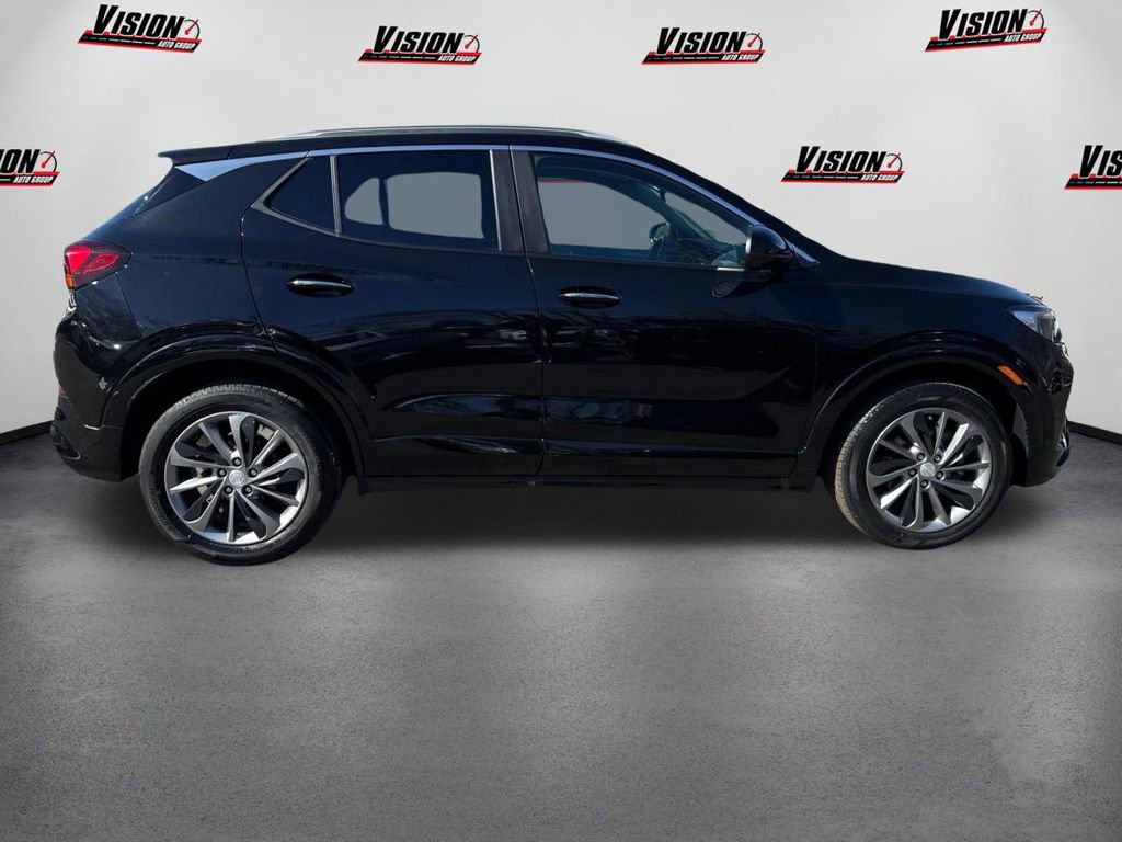 Used 2023 Buick Encore GX Select w/ Sport Touring Package image 4
