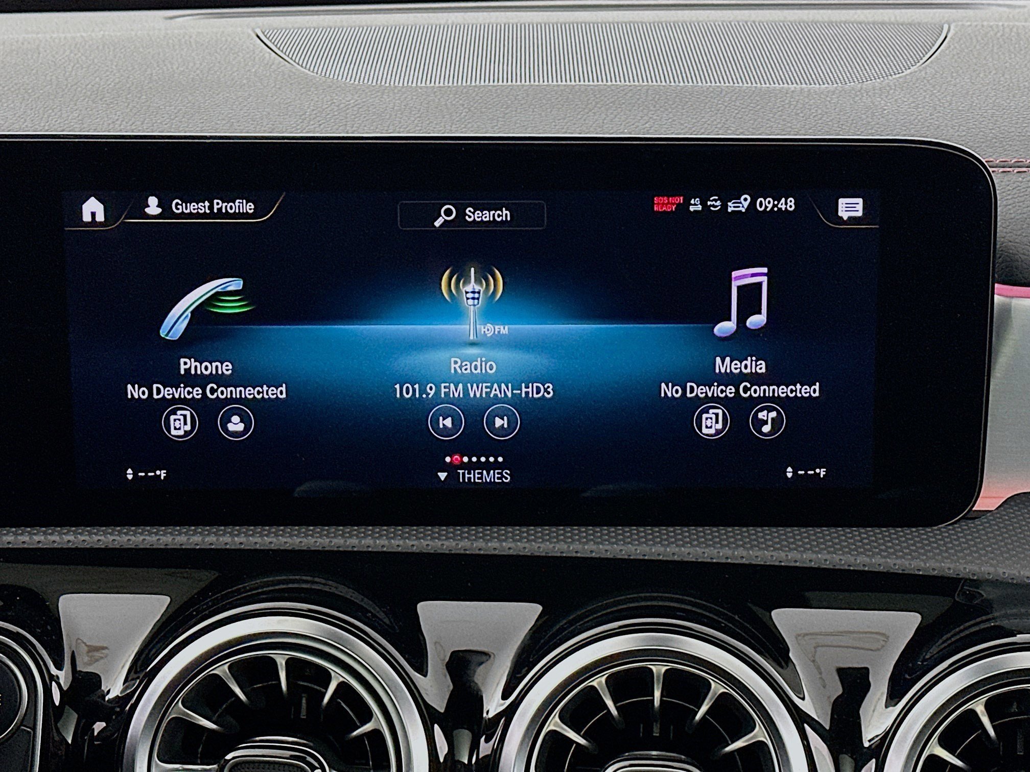 Used 2023 Mercedes-Benz CLA 35 AMG 4MATIC w/ Exterior Lighting Package image 12