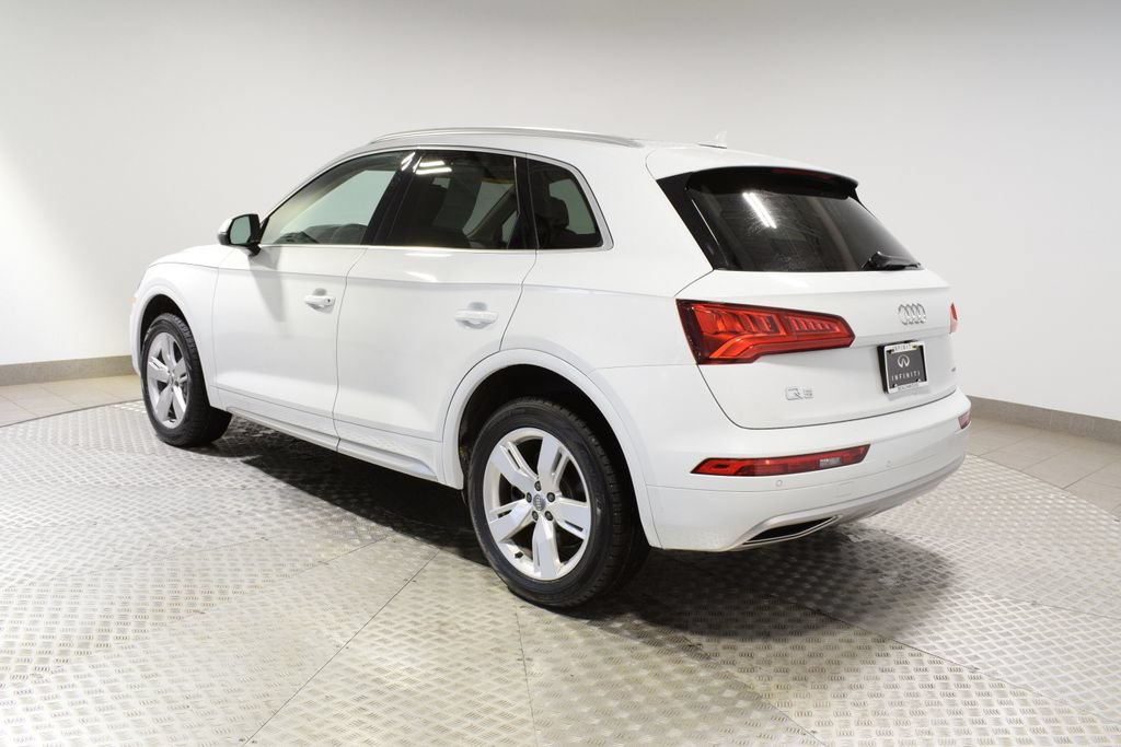 Used 2019 Audi Q5 2.0T Premium Plus w/ Premium Plus Package AWD/4WD image 12