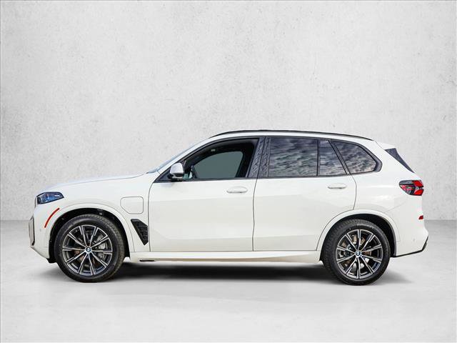 New 2026 BMW X5 xDrive50e w/ M Sport Package AWD/4WD image 8