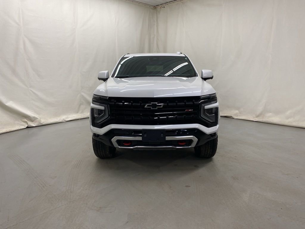 Used 2025 Chevrolet Suburban Z71 AWD/4WD image 3