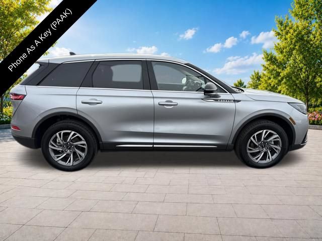 Certified 2024 Lincoln Corsair AWD w/ Equipment Group 101A image 9