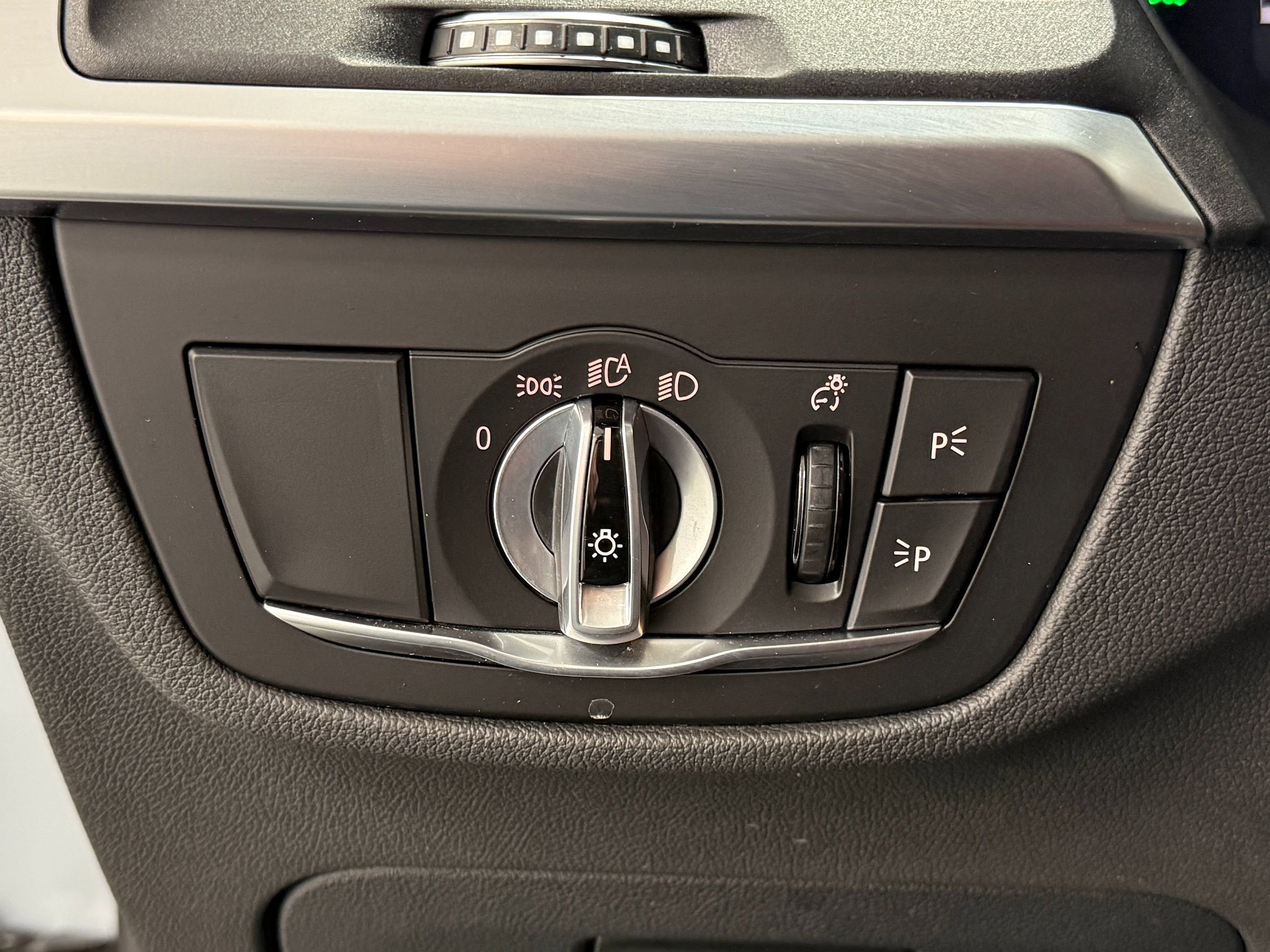 Used 2023 BMW X3 M40i image 25