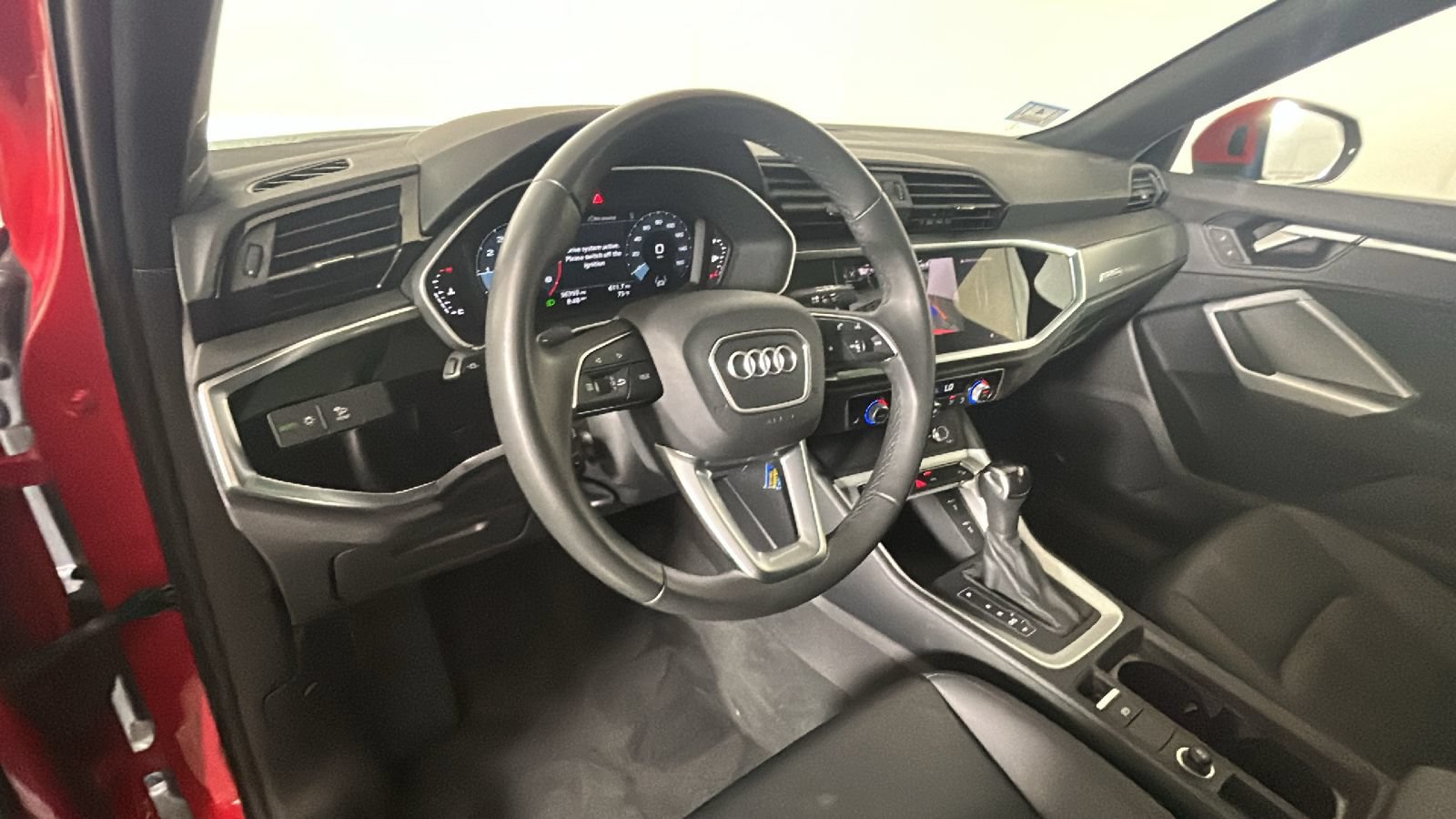 Used 2025 Audi Q3 2.0T Premium AWD/4WD image 12