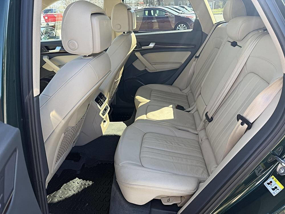 Used 2018 Audi Q5 2.0T Premium Plus w/ Premium Plus Package AWD/4WD image 13