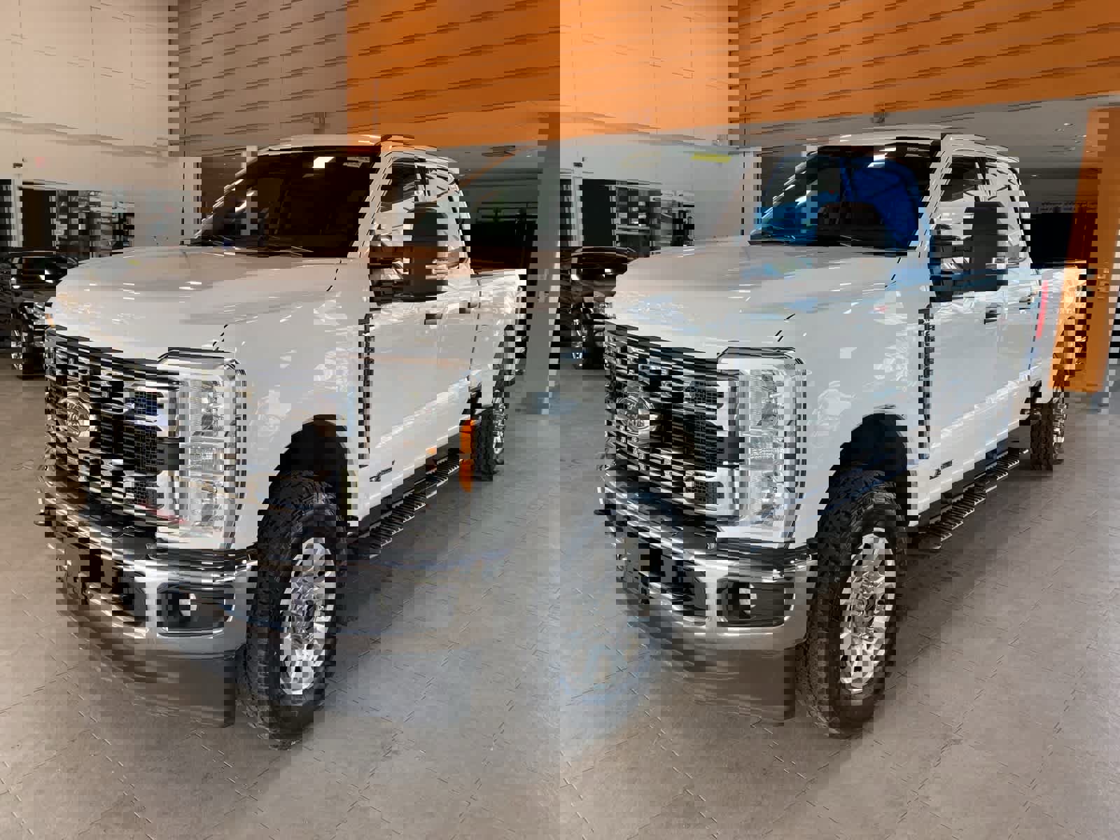 Used 2024 Ford F350 XLT image 1